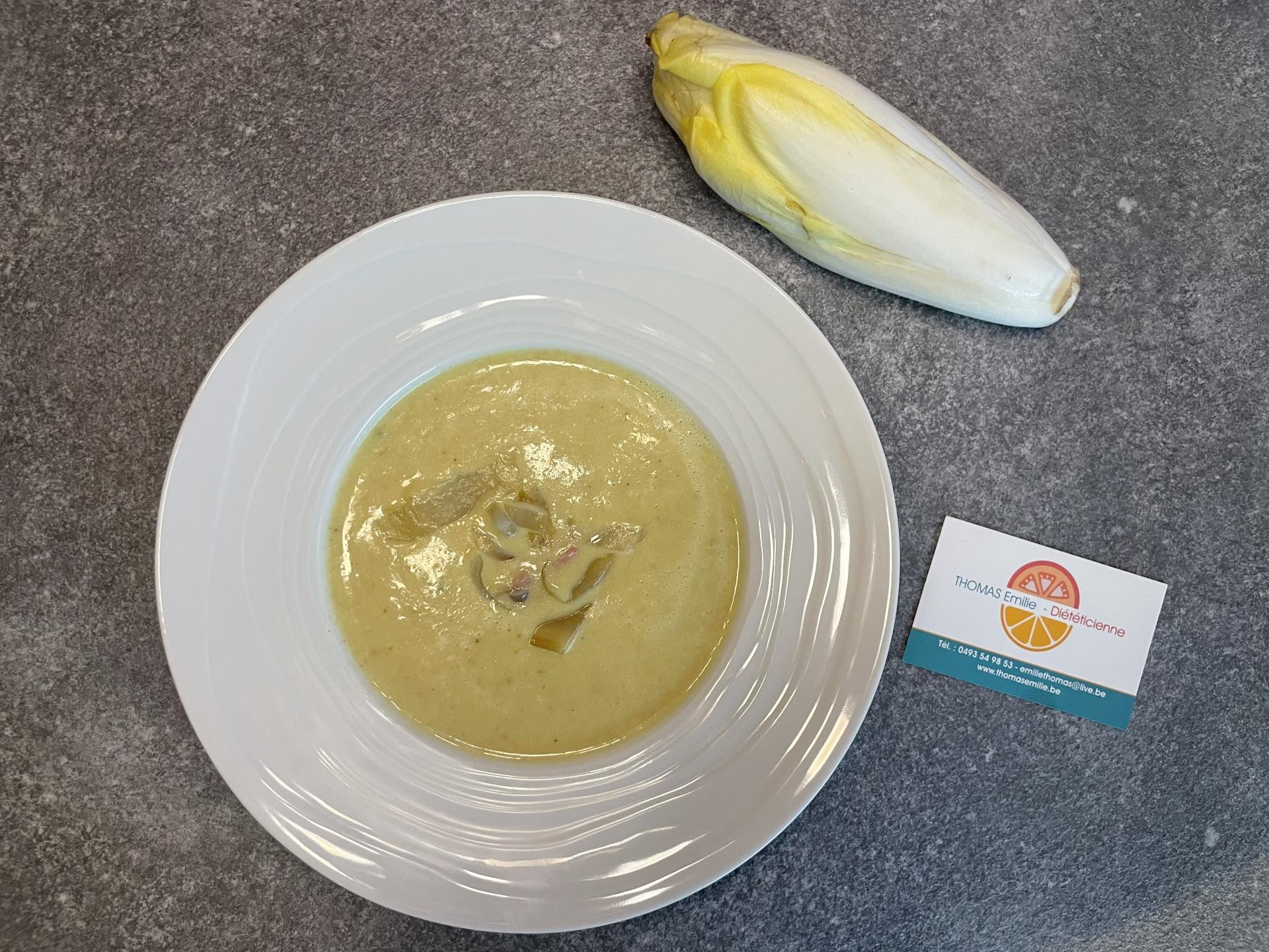 Velouté de chicons au curry et bacon